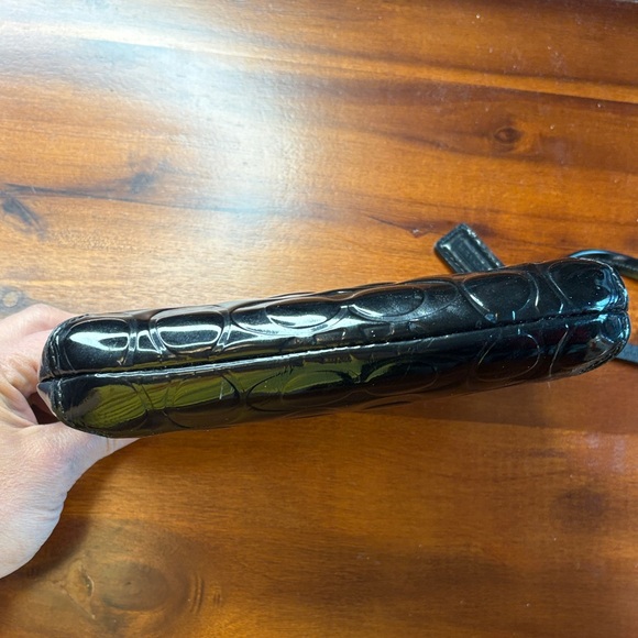 Coach Glossy Black Wristlet - Picture 5 of 7